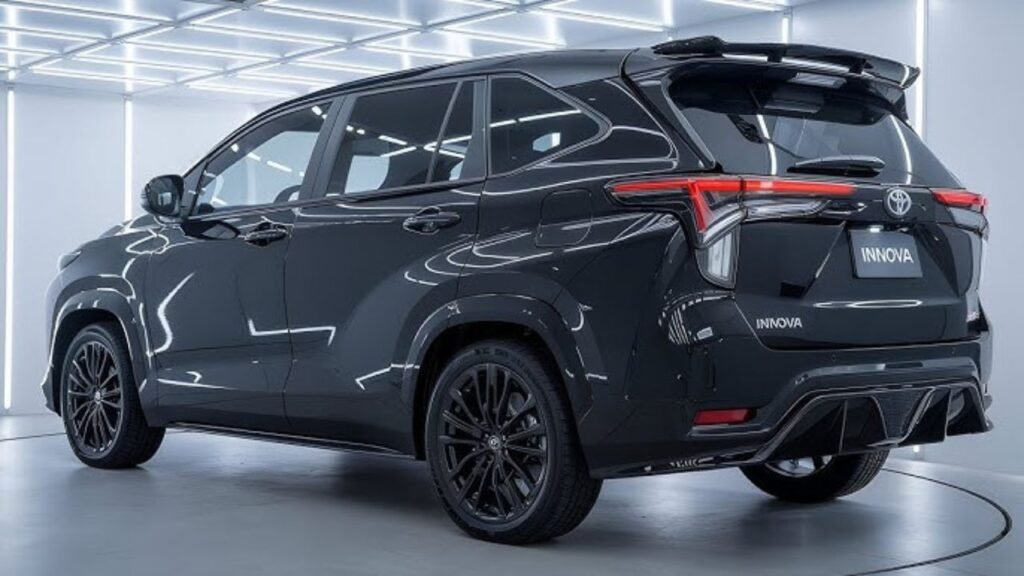 Toyota Innova Hycross 2026
